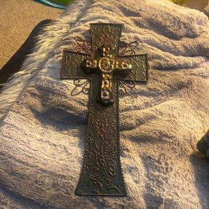 Metal cross wall decor